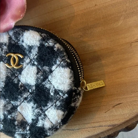 Chanel RARE Authentic Tweed Black/White Coin Purse/ Keychain
